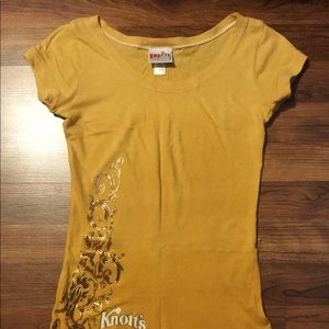 ⚜️Adorable Knotts Berrry Farm shirt Gold design🔱